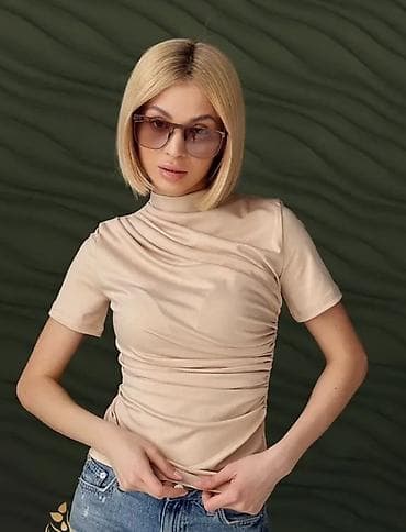 slim patch original: Женская трикотажная футболка с асимметричной драпировкой - Силуэт — 2