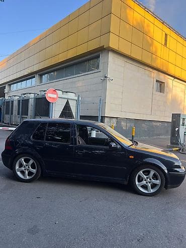 Продажа авто: Volkswagen Golf: 1999 г., 1.6 л, Механика, Бензин, Хэтчбэк — 2