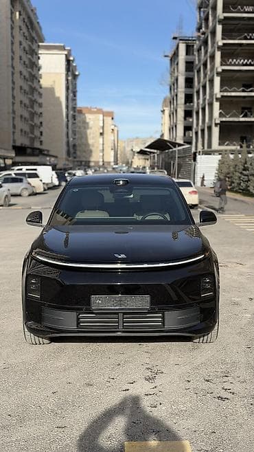 Lixiang L6: 2025 г., 1.5 л, Робот, Электромобиль, Кроссовер