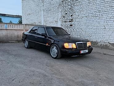 мотор s класса: Mercedes-Benz W124: 1994 г., 3.2 л, Механика, Бензин, Седан — 3