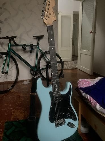 музыкальный инструменты: Электрогитара Chord в стиле Stratocaster - Корпус: форма S‑type, цвет — 3