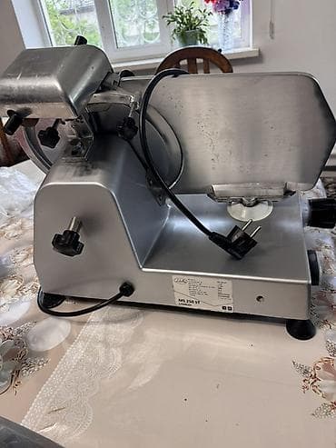 Кафелер, ресторандар үчүн: Профессиональный электрический слайсер для нарезки - Модель: MS 250 — 2