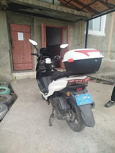 водный скутер: Макси-скутер 150 куб. см, Бензин, Б/у — 3