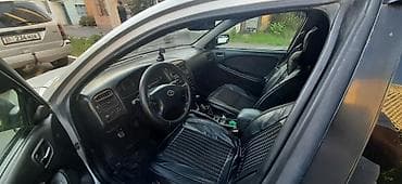 Продажа авто: Toyota Avensis: 2002 г., 1.8 л, Механика, Бензин, Универсал — 4
