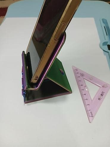 Аксессуары и тюнинг: Подставка для смартфона с логотипом F1, напечатанная на 3D‑принтере — 2