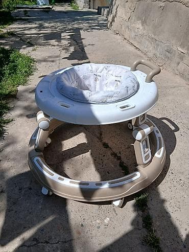 Ходунки для малышей - Круглая устойчивая база с защитным бампером по at lalafo.kg Ходунки для малышей - Круглая устойчивая база с защитным бампером по