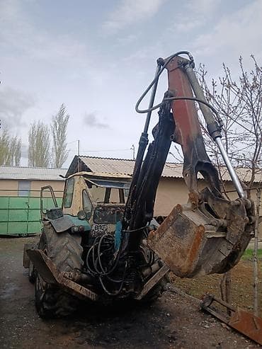 унаа тетиктери: Экскаватор, МТЗ (Беларус), 1983 г., Дөңгөлөктүү — 4