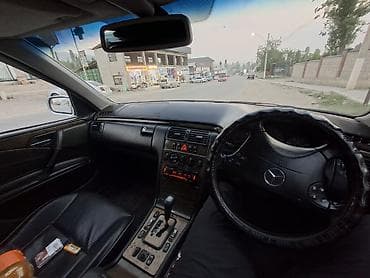 Mercedes-Benz E-Class: 2001 г., Автомат, Седан — 3