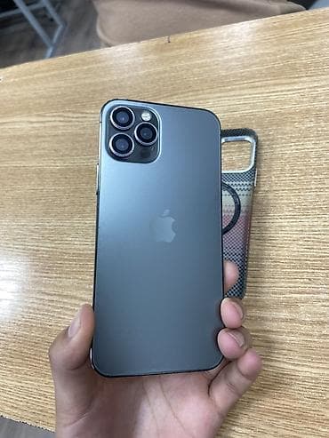 IPhone 12 Pro, 128 ГБ, Графит, Чехол, 74 %