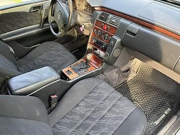 mers e124: Mercedes-Benz E-Class: 1999 г., 3.2 л, Автомат, Бензин, Седан — 7