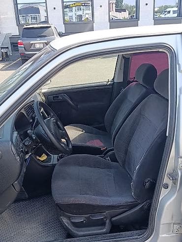 Унаа сатуу: Volkswagen Vento: 1994 г., Кол менен иштөөчү, Седан — 5