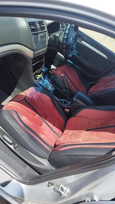 Унаа сатуу: Honda Accord: 2004 г., 0.3 - engine capacity л, Автомат, Бензин, Седан — 5