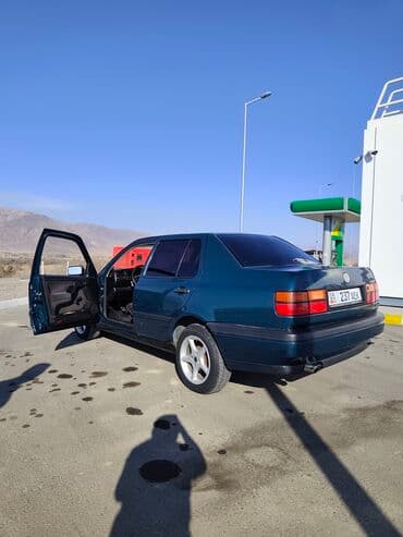 бамперный катафот передний хонда срв 1: Volkswagen Vento: 1994 г., 1.8 л, Механика, Бензиновая, Седан — 3