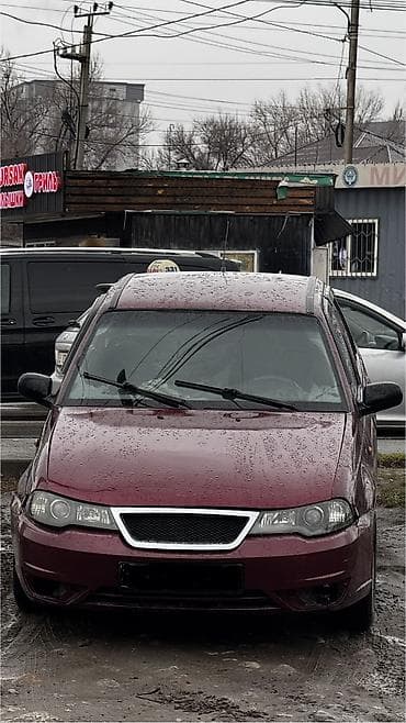 нурайс машина: Daewoo Nexia: 2010 г., Кол менен иштөөчү, Бензин — 2