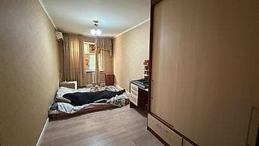 тыныстанова донецкая: 3 комнаты, 58 м², 5 мкр 104 серия, 3 этаж — 6