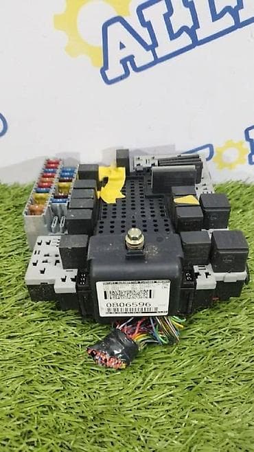 hd 72: Volvo XC90 T6 v-2.9 2003 год, блок предохранителей — 1