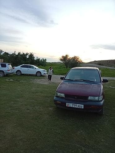 mazda cronos: Mitsubishi Space Wagon: 1992 г., 1.8 л, Механика, Бензин, Минивэн — 1