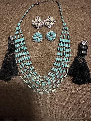 свадебные платия: Брошь, Женские, Б/у — 2