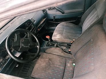 Продажа авто: Volkswagen Passat: 1990 г., 1.8 л — 6