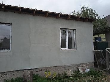 Продаётся жилой 2дом с участком. 12сотых имеется газ вода