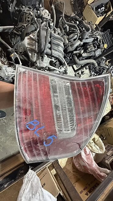 Автозапчасти: Задний фонарь (левый) для Toyota Blade / Auris/Blade серии E150 — 1