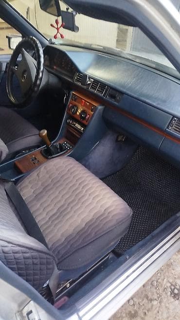 выбор номера о: Mercedes-Benz S-Class: 1991 г., 2.3 л, Механика, Дизель, Седан — 9