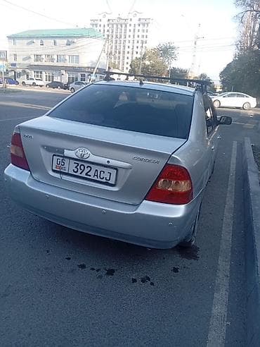 Toyota Corolla: 2004 г., 1.8 л, Механика, Бензин, Седан — 2