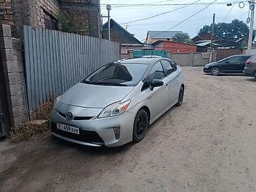 prius v: Toyota Prius: 2012 г., 1.8 л, Вариатор, Гибрид, Лифтбек — 4
