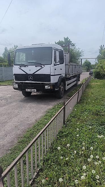 roewe rx8: Грузовик, Mercedes-Benz, 7 т, Б/у — 2