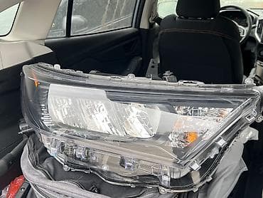 Передняя правая фара Toyota 2020 г., Б/у, Оригинал, США