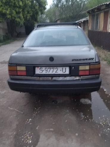 колеса на пассат: Volkswagen Passat: 1989 г., Механика, Седан — 4
