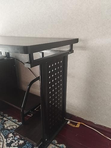 советский письменный стол: Компьютерный стол, С полками — 4