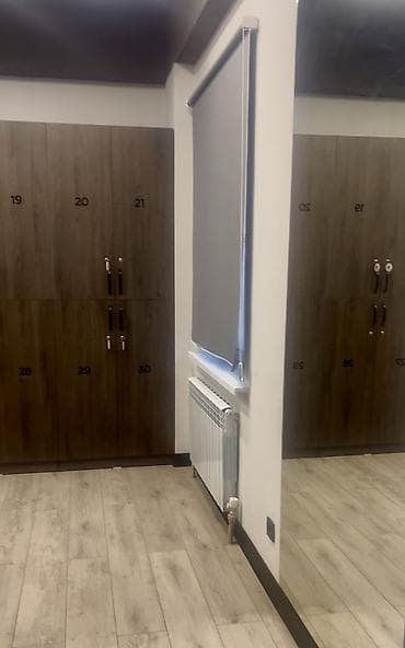 Коммерциялык мүлк: Сдаю зал (от 500 с в час)
45 м2
Раздевалка на 24 человека — 2