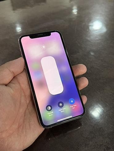 pixel 10a: IPhone Xs, Б/у, 256 ГБ, Серебристый, Чехол, 100 % — 2