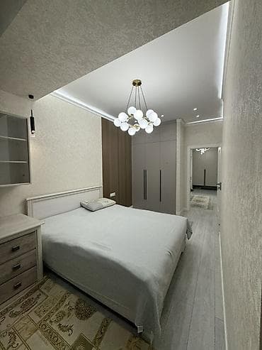 функциональный кровать: Современный санузел с отделкой под мрамор. - Подвесной унитаз с — 7