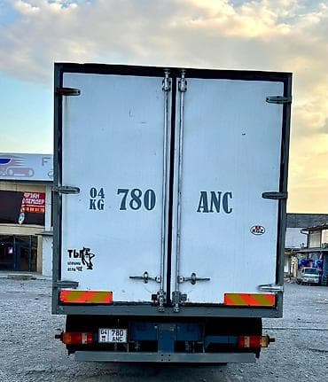 Унаа: Грузовик Mercedes‑Benz Atego 818, тентованный фургон. Основные — 6