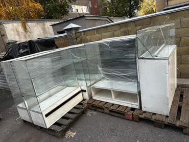 оборудование для магазина бу: Витрины 7 шт Шкафы 3 шт Продаем так как переехали в другое место — 3