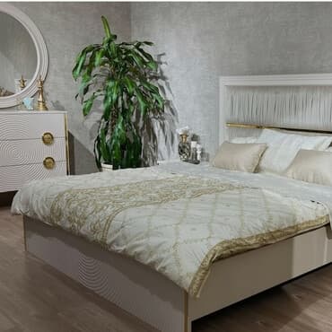 кровать двухспальный: Двуспальная кровать, С мягким изголовьем, длина - 200 см — 1