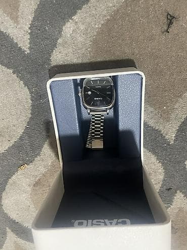 Прокат одежды: CASIO наручные часы в фирменной коробке. - Классический прямоугольный — 2