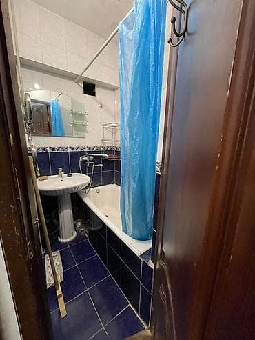 снму квартиру: 3 комнаты, С мебелью полностью — 4