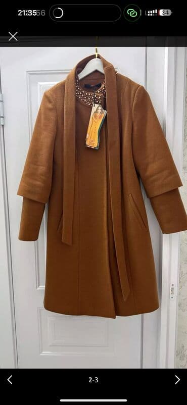 Пальто: Пальто женское,размер М, теплое зима/осень, внутри подклад брала в — 1