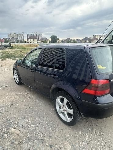 Унаа: Volkswagen Golf: 2000 г., 1.6 л, Кол менен иштөөчү, Бензин, Хетчбек — 4