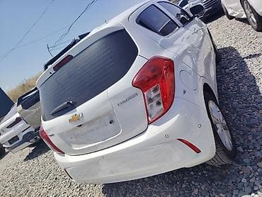 дешовые машины: Chevrolet Spark: 2019 г. — 2