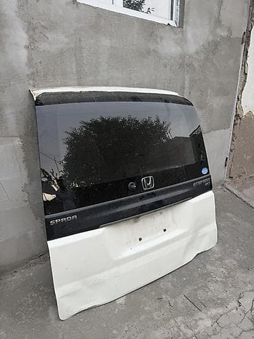 step wgn: Крышка багажника Honda, Оригинал — 1