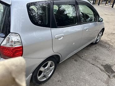 чанган уни к: Honda Fit: 2004 г., 1.3 л, Вариатор, Бензин, Хетчбек — 5