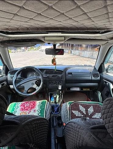 bwb e34: Volkswagen Vento: 1993 г., 1.8 л, Механика, Бензин, Седан — 3