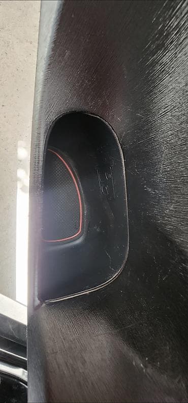 Toyota Prius: 2015 г., Автомат, Гибрид, Лифтбек — 8