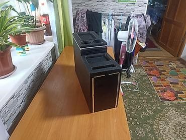 Унаа: Автомобильный подлокотник-органайзер с выдвижным модулем Описание: - — 2