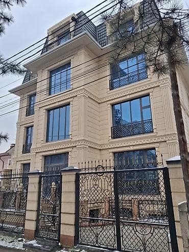 премио: Здание, 1000 м² — 3