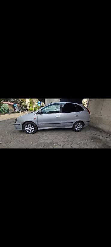 Nissan Almera Tino: 2002 г., 2 л, Вариатор, Газ, Хетчбек lalafo.kg да Nissan Almera Tino: 2002 г., 2 л, Вариатор, Газ, Хетчбек